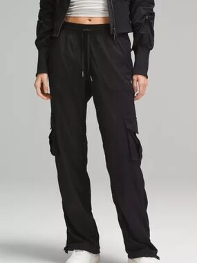 NWT lululemon Dance Studio Relaxed-Fit Mid-Rise Cargo Pant